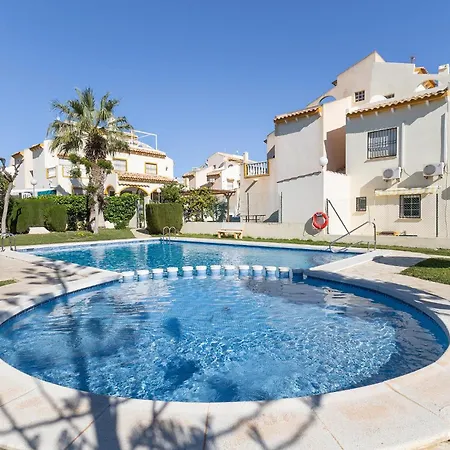 Semesterbostad 2 Bedroom Stunning In La Zenia Playa Flamenca
