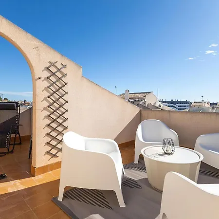 2 Bedroom Stunning In La Zenia Semesterbostad *