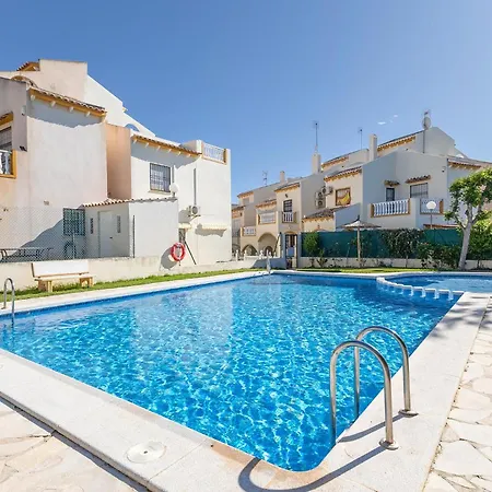 2 Bedroom Stunning In La Zenia Playa Flamenca